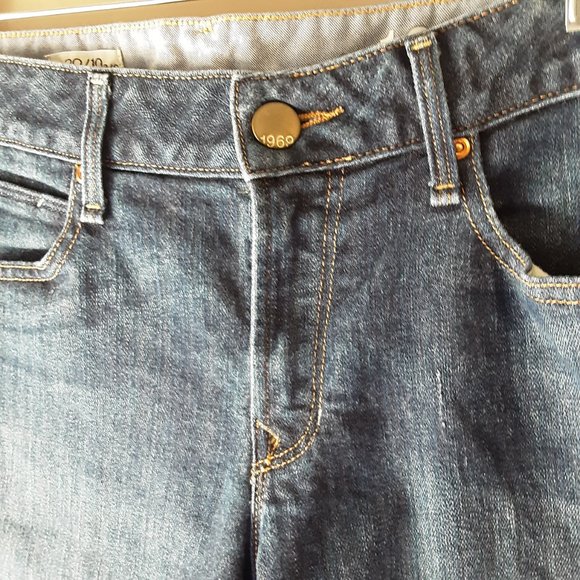 Gap 1969 Real Straight Dark Wash Jeans Cropped Size 30/10 - Picture 6 of 15